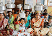 ‘हर घर नल’ योजनेचा बट्ट्याबोळ; शहापूरच्या कातकरी महिलांचा हंडा मोर्चा, पंचायत समितीसमोर ठिय्या