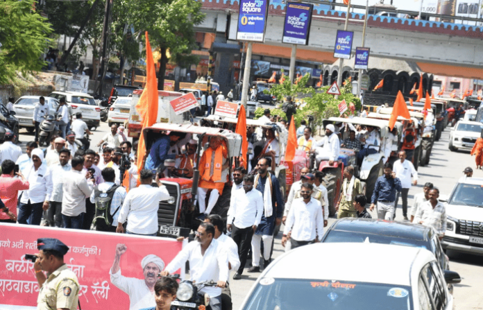 shiv-sena-ubt-launches-baliraja-garjana-tractor-rally-in-chhatrapati-sambhajinagar-for-farmer-loan-waiver (2)
