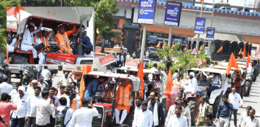 shiv-sena-ubt-launches-baliraja-garjana-tractor-rally-in-chhatrapati-sambhajinagar-for-farmer-loan-waiver (4)