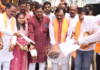 महागाई, इंधन दरवाढ, फसव्या कर्जमाफीविरोधात शिवसेनेचा जनआक्रोश; वा रे मोदी तेरा खेल, सस्ती दारू महेंगा तेल!