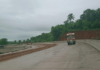 Ratnagiri News – सोनवी पुलावरील वाहतुकीबाबत संभ्रम; सूचना फलक नसल्याने नागरिकांमध्ये नाराजी