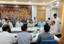 महामुंबई सेझच्या जमिनी शेतकऱ्यांना परत देता येतील का? महसूलमंत्र्यांनी दिले जिल्हा अधिकाऱ्यांना अहवाल सादर करण्याचे निर्देश