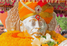 Photo – संतश्रेष्ठ गजानन महाराजांच्या पालखीचे बीड जिल्ह्यात आगमन