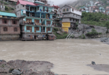 हिमाचलमध्ये ढगफुटीचा कहर, 13 जुलैपर्यंत मुसळधार पावसाचा इशारा; प्रशासनाकडून सतर्कता राखण्याचे आवाहन