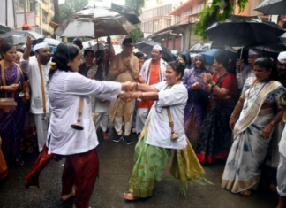 Photo – आषाढी एकादशीनिमित्त मुंबईहून ‘डॉक्टर दिंडी’ पंढरपूरकडे रवाना