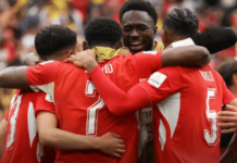 FIFA World Cup 2026 – स्वित्झर्लंडचा ऐतिहासिक विजय; पेनल्टी शूटआऊटमध्ये कोलंबियाला नमवत 72 वर्षांनंतर उपांत्यपूर्व फेरीत धडक