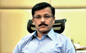 कायद्यापेक्षा कुणीही मोठे नाही, FDA आयुक्त तुकाराम मुंडे यांचा चित्रपट कलाकारांना इशारा