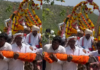 नाथवंशजांना बैलगाडीतून घाट पार घालत जपली शतकांची परंपरा, हटकरवाडीतील तरुणांनी दाखवले श्रध्येचे दर्शन