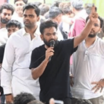 Cockroach Janta Party Protest – अभिजीत दिपकेंना पोलिसांनी ताब्यात घेतले