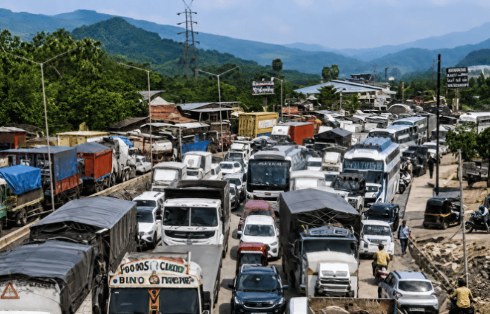 ghodbunder trafic