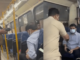सुटे पैसे नाही म्हणून कंडक्टरने बसमधून उतरवले, परिवहन मंत्रीच निघाले प्रवासी