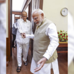 पवारांनी घेतली मोदींची भेट