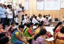 पालघरमध्ये महाआरतीचा गजर; श्रीराम मंदिरात शेकडो शिवसैनिक, पालघरवासीयांचे रामरक्षा आंदोलन