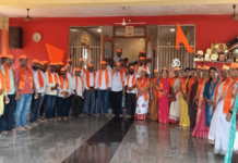 Ratnagiri News – श्रीराम मंदिरातील चोरट्यांना कठोर शिक्षा होऊ दे! राजापुरात शिवसेनेचे रामरक्षा आंदोलन