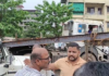 Ratnagiri News – महावितरणचे लोखंडी खांब वाहून नेणाऱ्या वाहनाचा अचानक ब्रेक; मागून येणाऱ्या कारच्या आरपार घुसला खांब, मोठा अनर्थ टळला