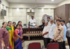 Ratnagiri News – महामार्गावरील मोकाट गुरांच्या प्रश्न गंभीर; प्रशासनाने लक्ष द्यावे, युवासेनेची मागणी