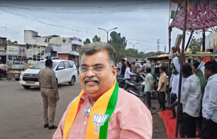 ravindra chavan