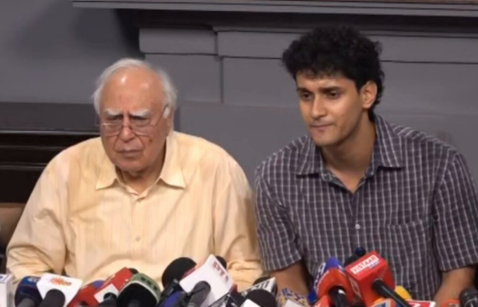 saurabh das and kapil sibal