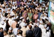 राम मंदिर के चोरों को, जूते मारो सालों को! शिवसैनिकांच्या रामरक्षा आंदोलनाने उरण दणाणले