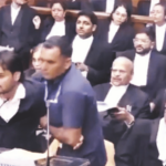 सर्वोच्च न्यायालयात वकिलाचा गोंधळ; सरन्यायाधीशांना शिवीगाळ, कागदपत्रेही फेकली