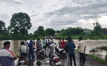 Yavatmal News – वडकी-पिंपळापूर पुलाची उंची वाढविण्याची मागणी; पुराने रस्ता बंद झाल्याने नागरिकांचा संताप