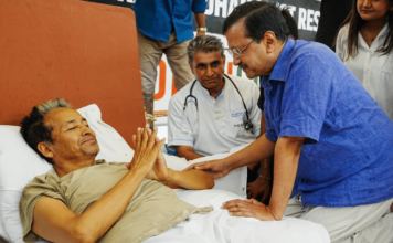 धर्मेंद्र प्रधान यांचा राजीनामा घ्या आणि सोनम वांगचुक यांना शिक्षणमंत्री बनवा; अरविंद केजरीवाल यांची मागणी
