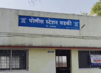 दोन मुलांनंतर वडिलांनीही जीवन संपवलं; कर्ज, नापिकी अन् वीजप्रतीक्षेने संपवले आणखी एक आयुष्य