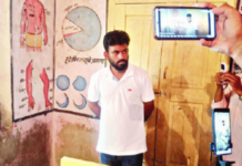 अभिमन्यू पवारांच्या मतदारसंघातील शाळांचा असाही ‘लातूर पॅटर्न’, ‘कॉक्रोच’ येणार म्हणून रातोरात शाळेची स्वच्छता; दुसऱ्या शाळेतील विद्यार्थी आणून बसवले