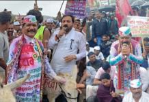 भूमिपुत्रांना उद्ध्वस्त करणारा माळशेजमधील पॉवर प्रोजेक्ट हटवा अदानी हटाव, सह्याद्री बचाव; मुरबाड जुन्नरमधील हजारो शेतकऱ्यांचा रास्ता रोको