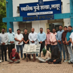 Latur Crime News – जनावरे चोरणारी आंतरराज्य टोळी जेरबंद; तिघांना अटक, 41 गुन्हे उघड, 25 लाखांची रोकड जप्त