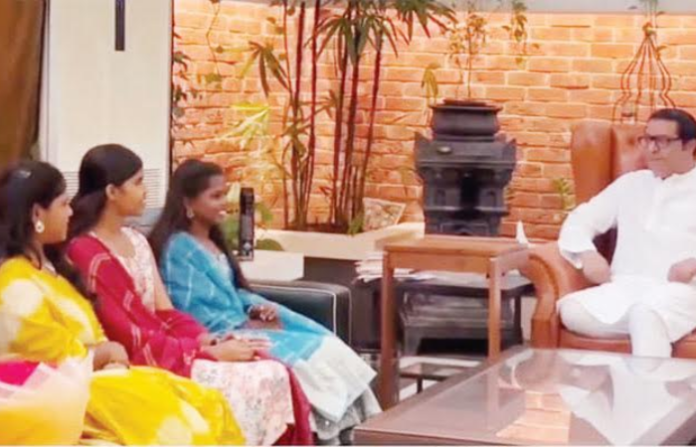Raj Thackeray (4)