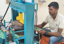 Ratnagiri News – नोकरीच्या प्रतिक्षेत न राहता धरली स्वावलंबनाची वाट; अनिकेत किंजळकरचा लघुउध्योगाची तालुक्यात चर्चा