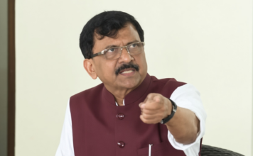 ज्यांना शहरातील खड्डे बुजवता येत नाहीत ते कुंभमेळा घ्यायला निघाले; संजय राऊत यांचा सणसणीत टोला