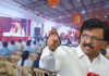 जनतेचा बहिष्कार; तरीही यांना मतदान करतात कोण? फडणवीसांच्या नाशिक दौऱ्याचा व्हिडीओ शेअर करत संजय राऊत यांचा महायुती सरकारवर निशाणा