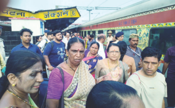 नागपूरमधील 102 पर्यटक आज परतणार
