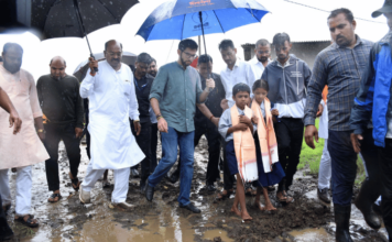 नाशिकमधील ररस्त्यांची दुरवस्था, शिवसेनेचा 17 ऑगस्ट रोजी महानगरपालिकेवर मोर्चा; आदित्य ठाकरे यांची माहिती