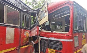 भाट्ये येथे दोन एसटी बस समोरासमोर धडकल्या, अपघातात 22 प्रवासी जखमी