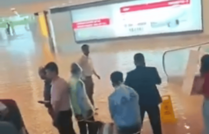 akhilesh-yadav-slams-bjp-over-waterlogging-at-noida-international-airport-jewar akhilesh-yadav-slams-bjp-over-waterlogging-at-noida-international-airport-jewar