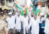 पात्र-अपात्रतेचा खेळ थांबवा धारावीतच 500 फुटांचे घर द्या! स्वातंत्र्यदिनी हजारो धारावीकरांनी काढली तिरंगा रॅली