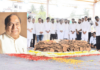 dr-dy-patil-cremated-with-full-state-honours-last-rites-performed-tribute