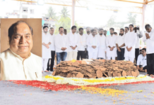 dr-dy-patil-cremated-with-full-state-honours-last-rites-performed-tribute