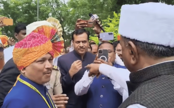 Hingoli news – ध्वजारोहण सोहळ्यात मानापमान नाट्य, भाजप खासदार-पालकमंत्र्यांमध्ये खडाजंगी