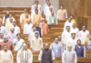 मोदी-शहा लोकसभेत आले आणि गेले! एक मिनिटाचा गेस्ट अपिअरन्स
