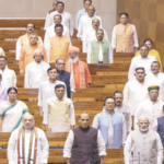मोदी-शहा लोकसभेत आले आणि गेले! एक मिनिटाचा गेस्ट अपिअरन्स