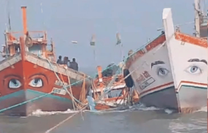 mumbai boat