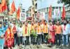 कोट्यवधी रुपये खर्चूनही कोल्हापुरातील रस्ते निकृष्ट! खड्ड्यात झाडे लावून, शिवसेनेचे प्रशासनाला आव्हान