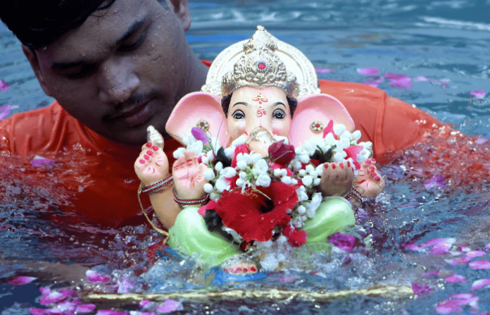 Ganpati Bappa (4)