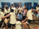 Konkan News – गौराईच्या आगमनाने कोकणातील गावागावात रंगला जाखडीच्या ठेक्यावरील जल्लोष