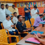 Konkan News – गणेशोत्सवात चाकरमानी गावी दाखल, पण ऐन सणात देवळे गावात भीषण पाणीटंचाई; ग्रामपंचायतीचा भोंगळ कारभार चव्हाट्यावर