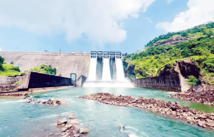 Madhay Vaitarna dam